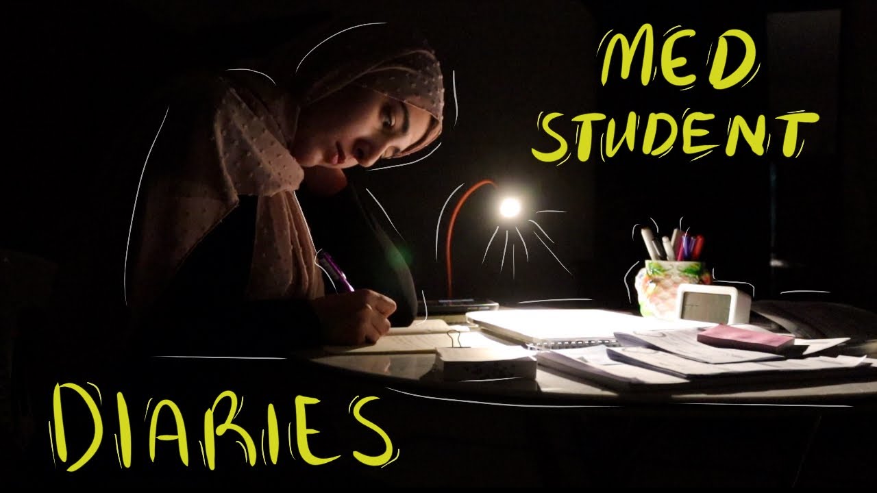 دراسة 12 ساعة بدون توقف! فترة الامتحانات في كلية الطب