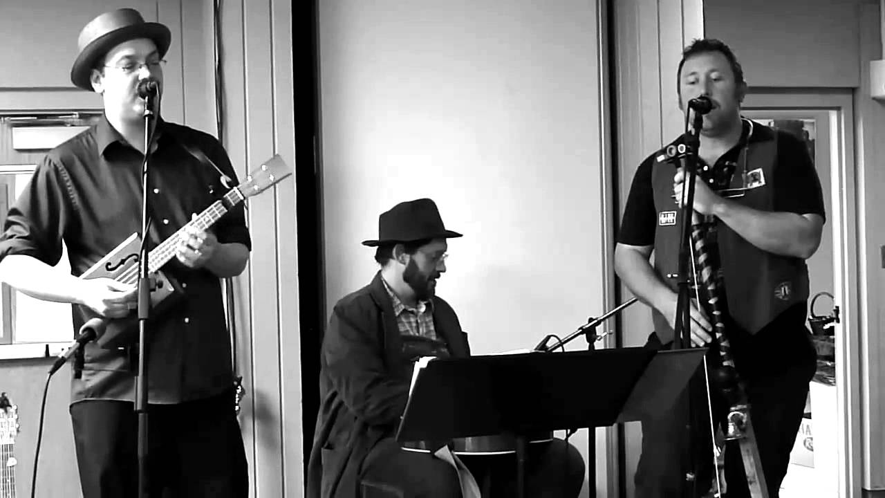 Deep Fried Pickle Project Featuring Charlie King on Dobro -