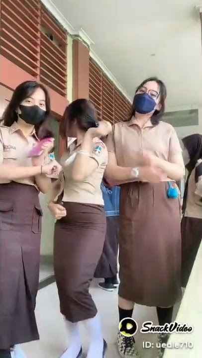 Pramuka Putri 10
