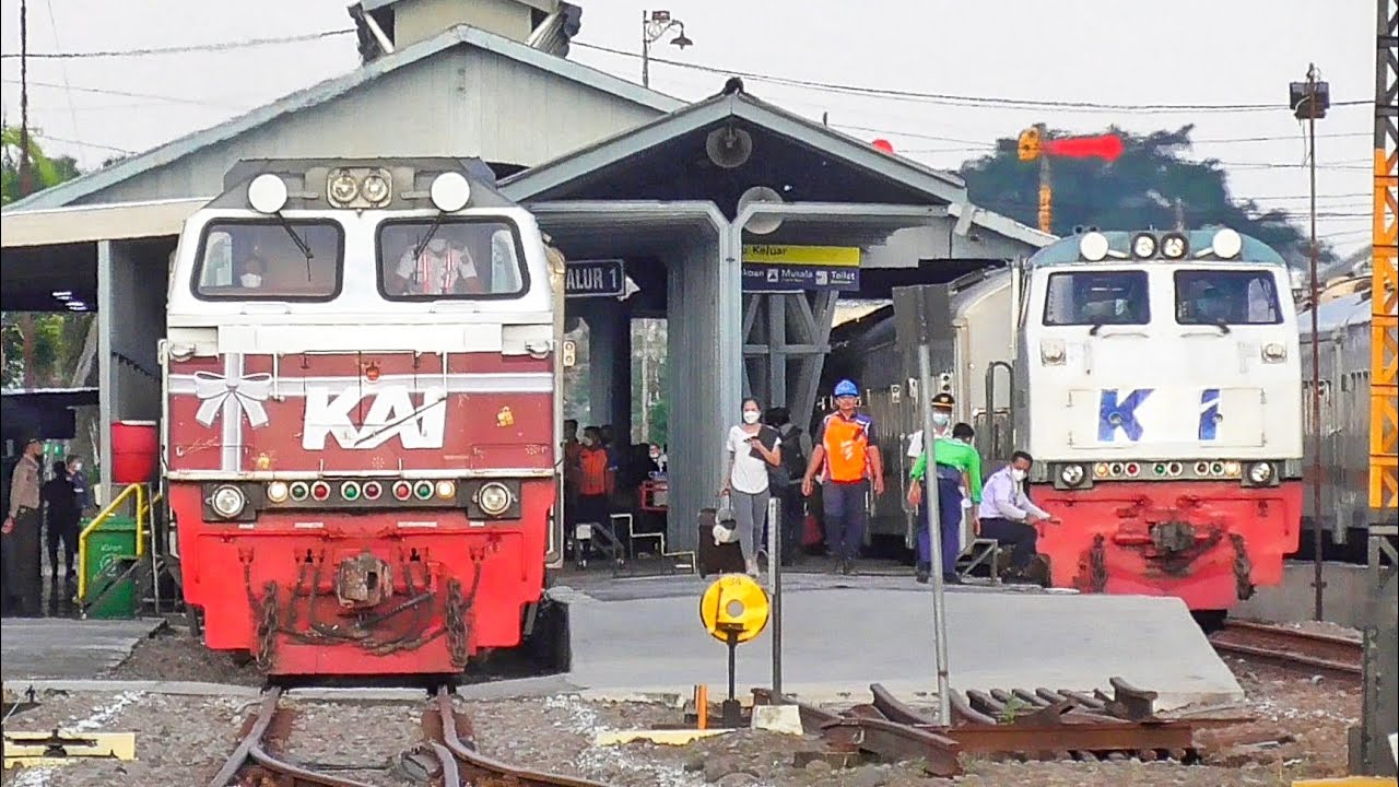 PENUH KERETA API | Hunting Kesibukan Kereta Api Sore Hari di Stasiun Blitar