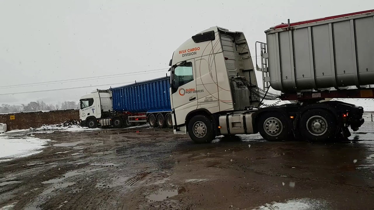 Transport SOLi|Sypanie dróg|Ciezkie warunki drogowe|Szkocka Zima-Wiosna|TruckerpiT