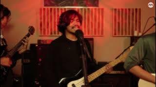 indiego Recess S4 ft. Malaysian neo-psychedelia band Golden Mammoth