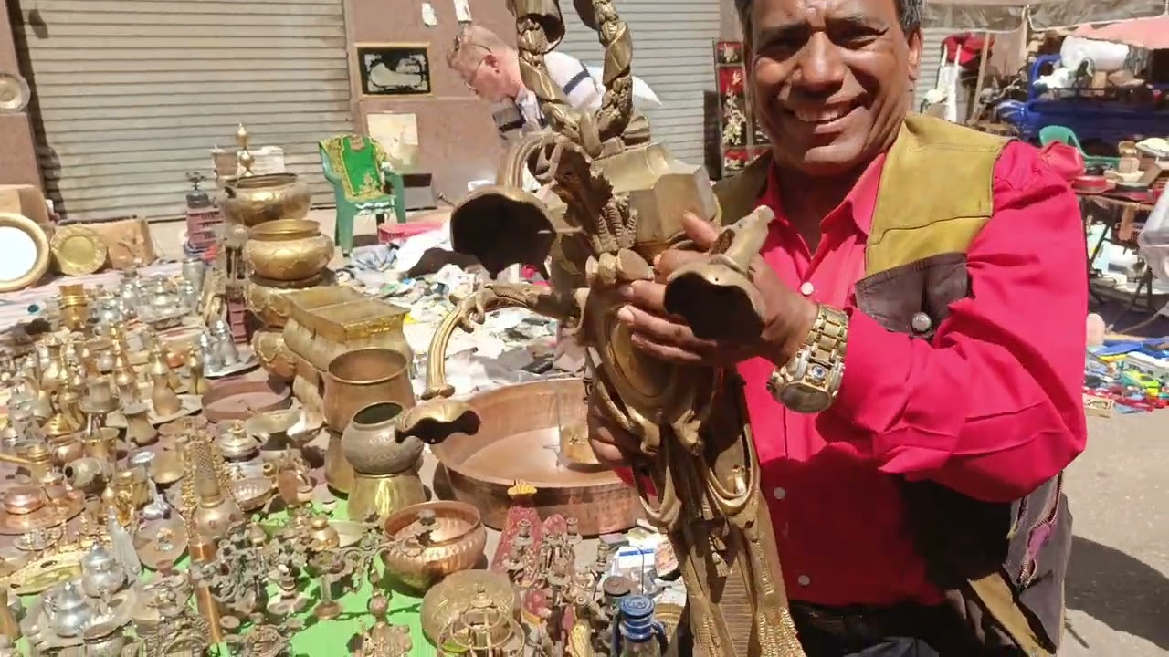 أكبر سوق للعصور القديمه سوق ديانا للتحف والمقتنيات النادره