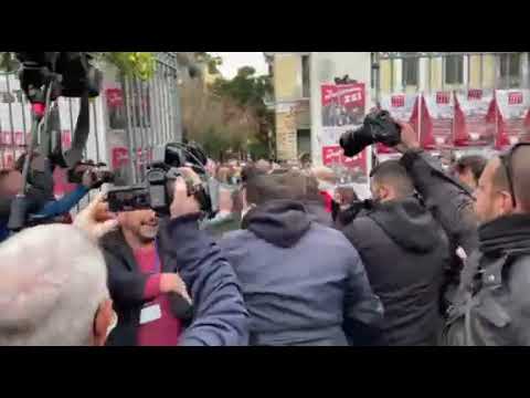newsbomb.gr: Ένταση με στελέχη του ΣΥΡΙΖΑ στο Πολυτεχνείο