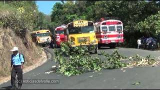 bloquean carretera