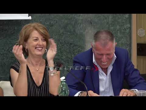 AL VIA LA STAGIONE TEATRALE AL MANZONI