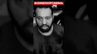 OMG! Salman Khans Bodyguard Shera Gets Angry And Physical At Media At Airport Flashback Video
OMG! Salman Khans Bodyguard Shera Gets Angry And Physical At Media At Airport Flashback Video
For more Bollywood, log on to http://www.businessofcinema.com
Facebook: http://www.facebook.com/Businessofcinema
Twitter: http://www.twitter.com/BOCLive OMG! Salman Khans Bodyguard Shera Gets Angry And Physical At Media At Airport Flashback Video