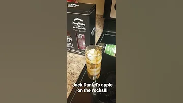 Jack Daniel S Apple Kind Of Night Jackdaniels Whiskey Shots Ontherocks Party 