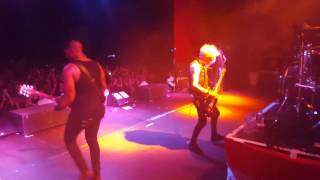 Sum 41 - No Brains Live 2016 (onstage)