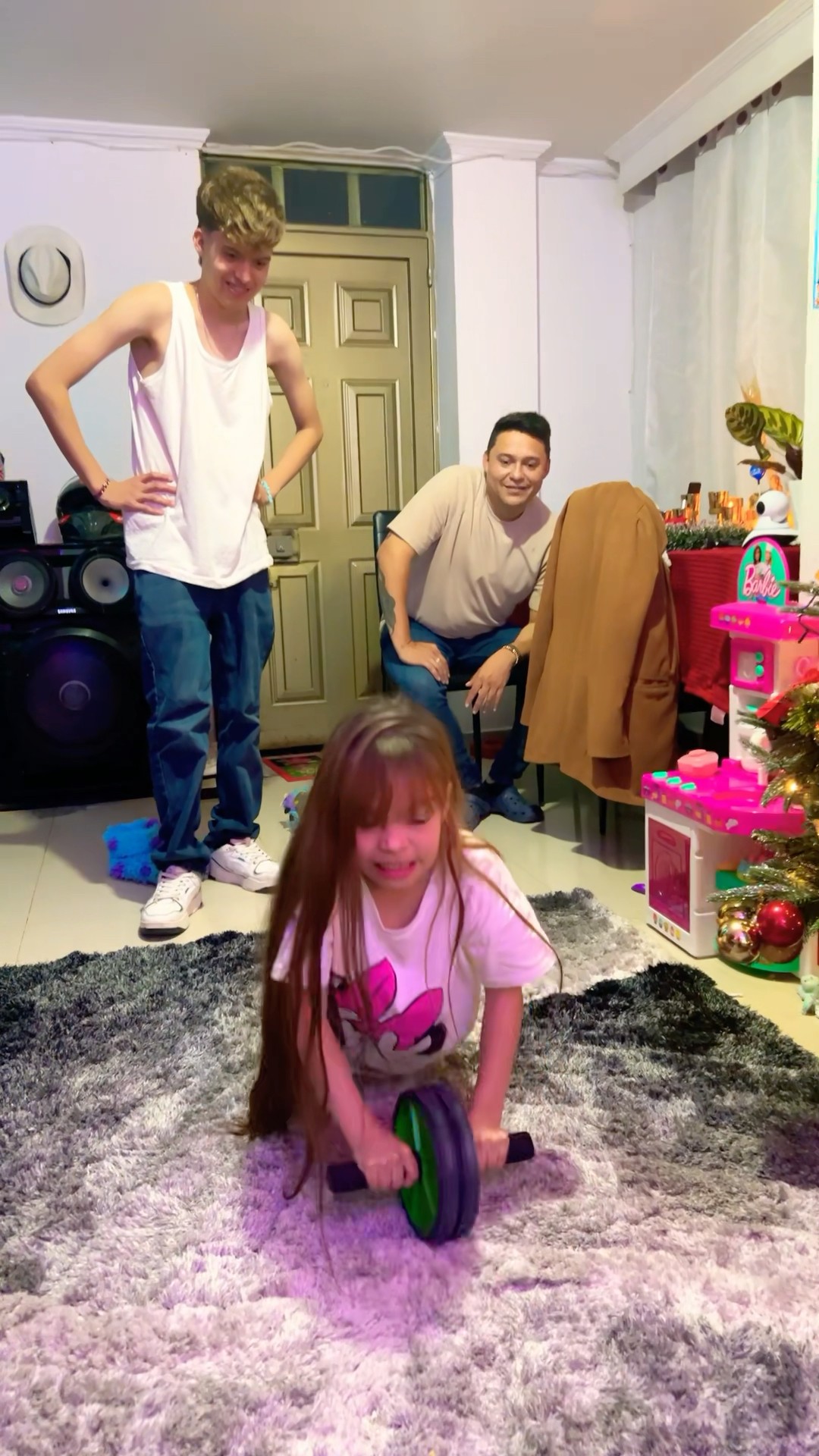 Les gustaría ver retos entre nosotros ? Comenta #humor #cosasdefamilia #comedia #shortviral