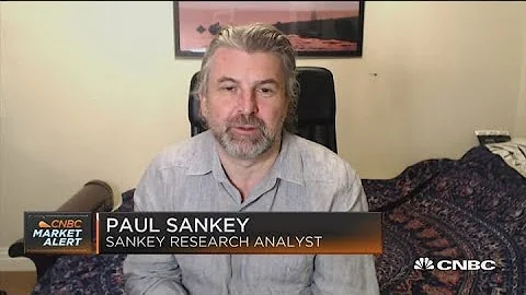 The biggest driver for oil prices right now is the dollar: Sankey
