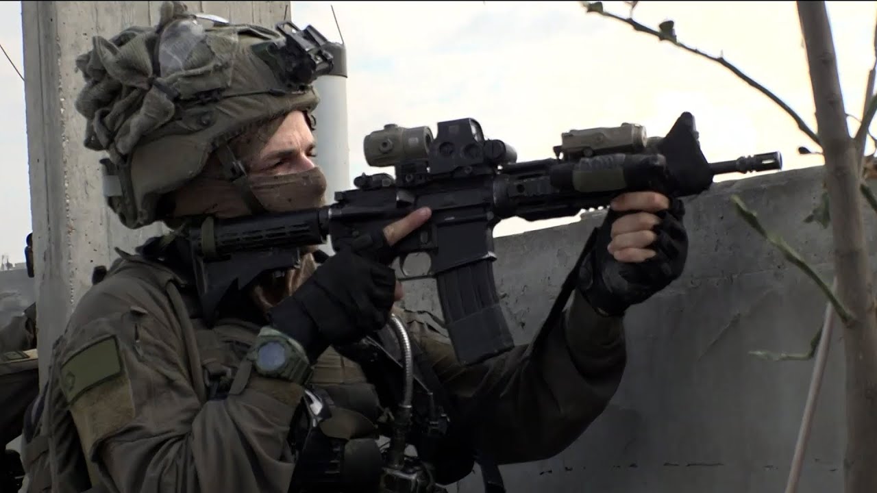 במצוד אחר סינוואר - ובחיפוש אחר החטופים: פעילות לוחמי אגוז במעוזי חמאס