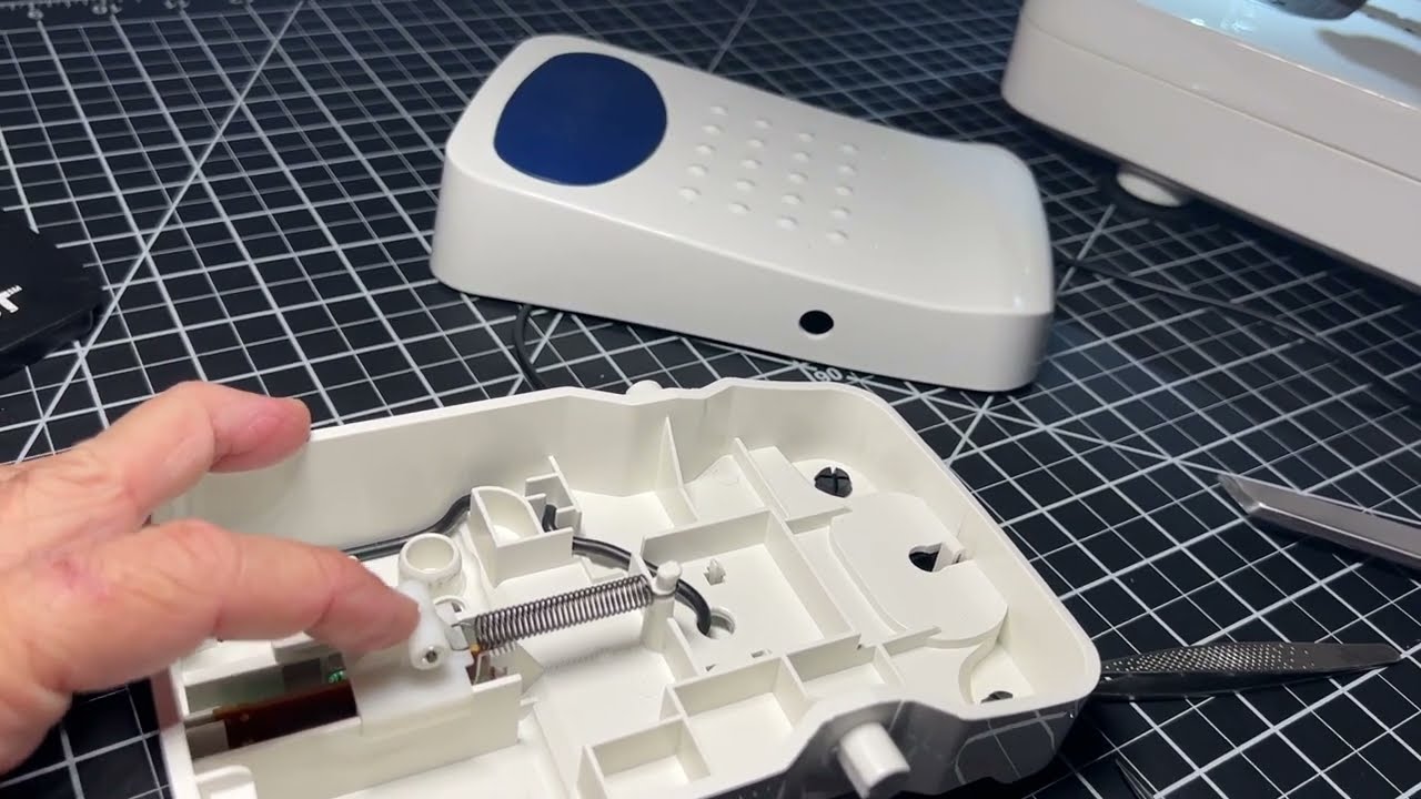 Disable Juki TL-2010Q Foot Pedal Thread Cutter