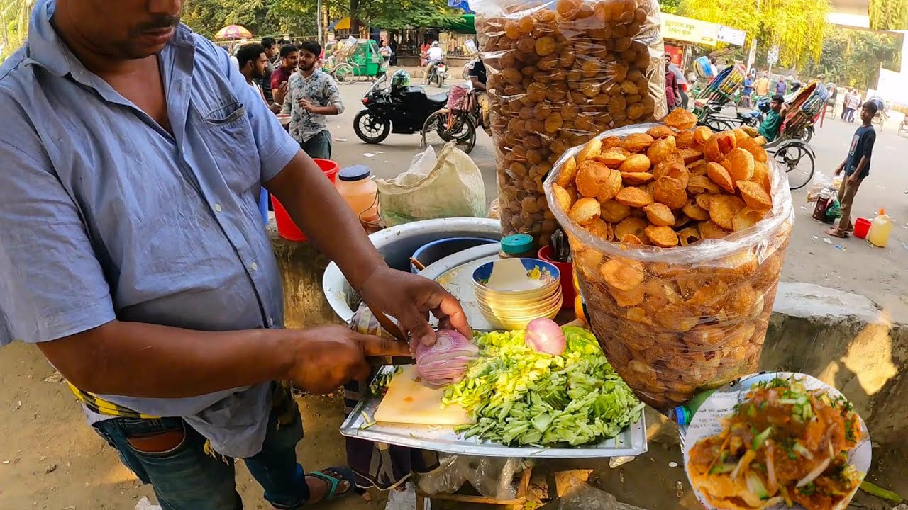 Very Humble Person Selling Ghugni Bhel Puri Fuchka At Dhaka Tsc Price very-humble-person-selling-ghugni-bhel-puri-fuchka-at-dhaka-tsc-price
