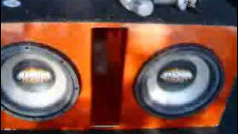 12vdb.com - car audio database: Kicker Compvr12.10