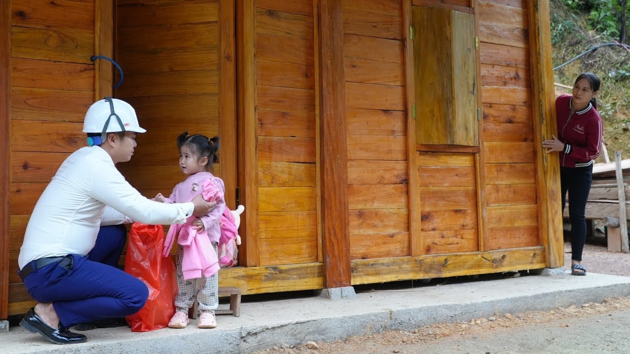 Single mother builds timber farm in canyon - A surprise birthday gift - Lý Thị Sa