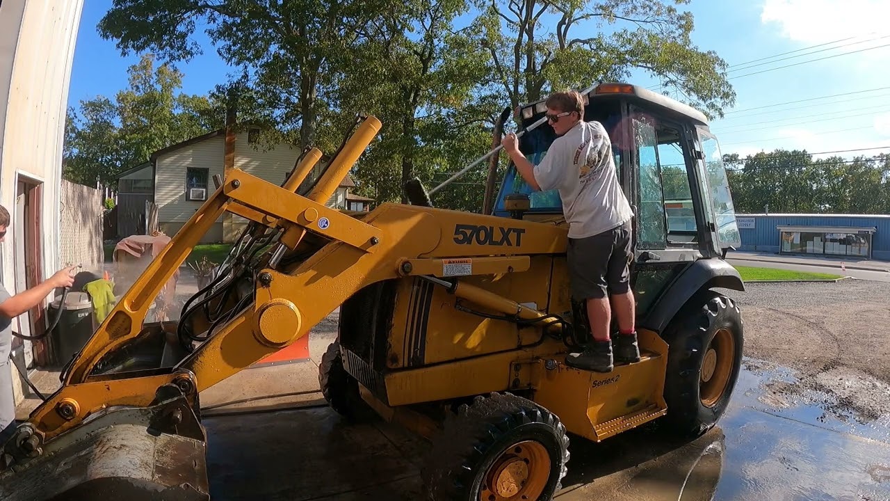 Case 570 LXT unload and first wash in years