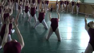 Tingxuan Huang's dance rehearsal in SMS dance troupe