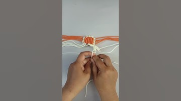 DIY Macrame Key Chain Crab Tutorial #macrame #keychain #macrametutorial #macrameknot #craft #diy