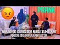 Nasro oo si xun nugula dhaqantay gurigeeda dhexdiisa prank