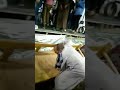 لما تشتغل الاغنية اللى انتا بتحبها عود البطل ملفوف ضحك السنين