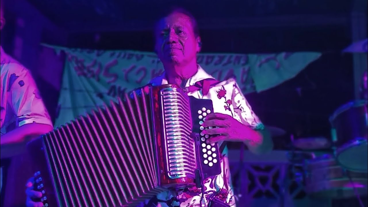 Inocente Chente Sanjur - Sufro por mi error ( EN VIVO) 2025