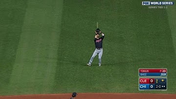 WS2016 Gm3: Tomlin retires Baez to get out of a jam