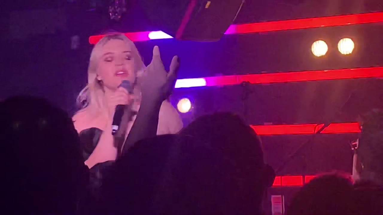 Self Esteem - I Do This All The Time Live, Brighton