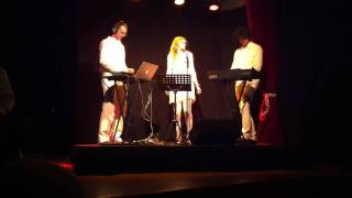 Christmas song with live-sampling