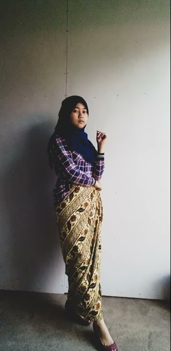 VIRAL di TIKTOK 2021!!!Pakai Sewek Batik Jawa || kumpulan foto PART 1