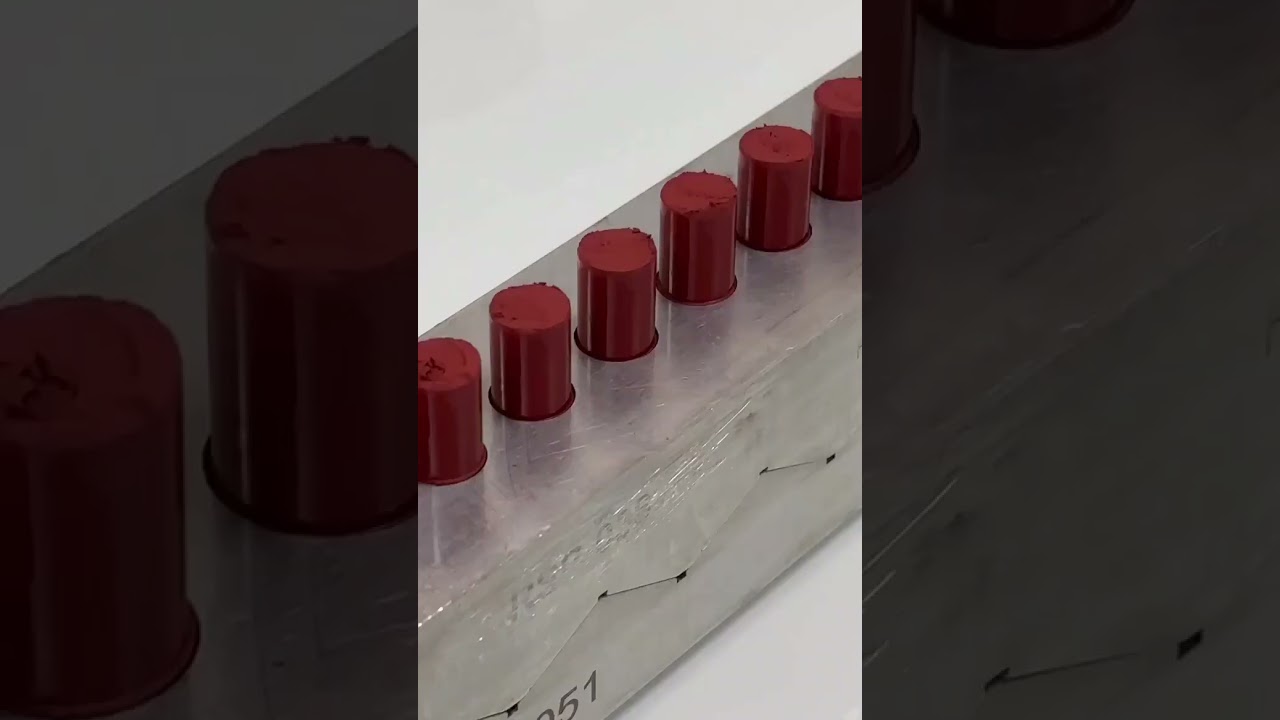 look how mould transfer  to lipstick  mould lipstick 💄