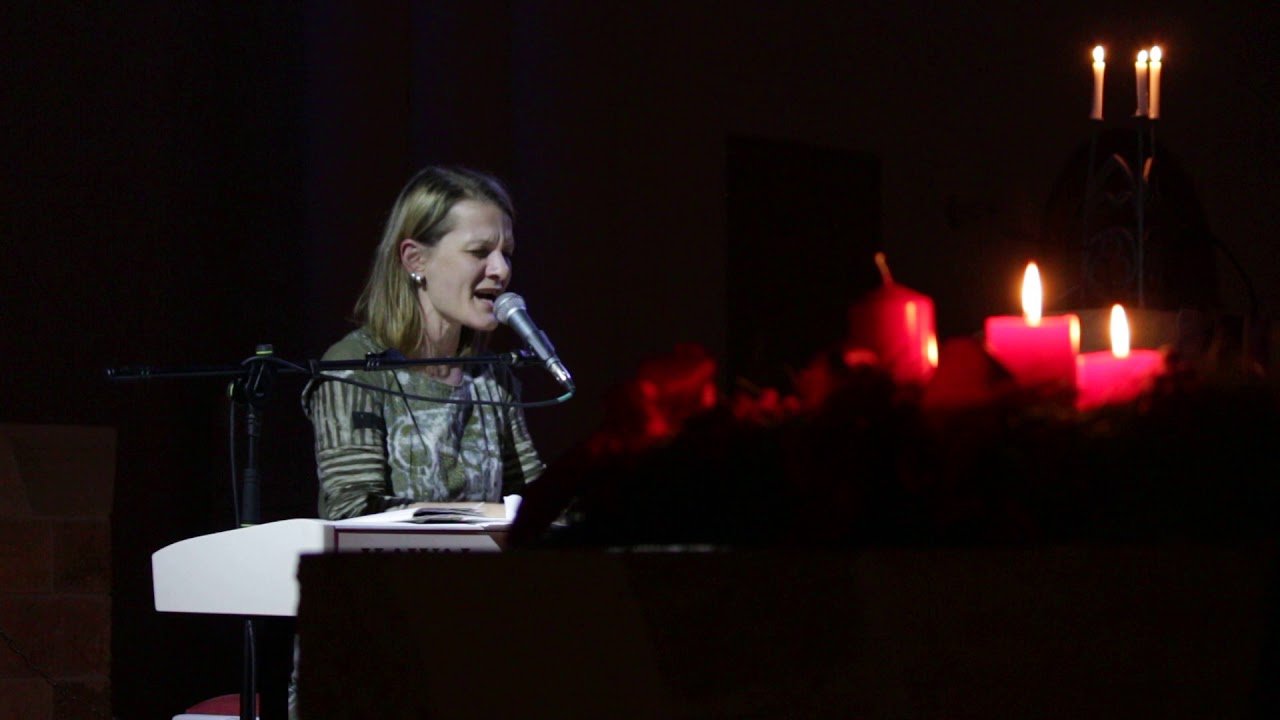 Оля Пулатова- Пиво (22.12.2017, Кирха, Одесса) - YouTube