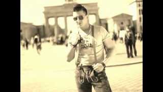 Video thumbnail of "Andreas Gabalier - Sie"