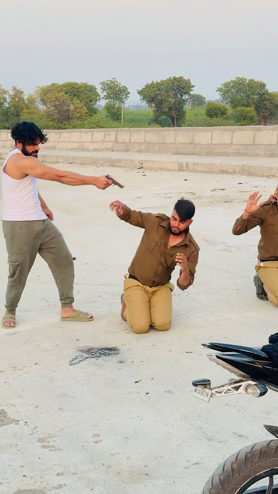 Asli Begunah Badmash 🤬🤬😡 #youtubeshorts #gangster #badmashi #shortsviral #viralvideo