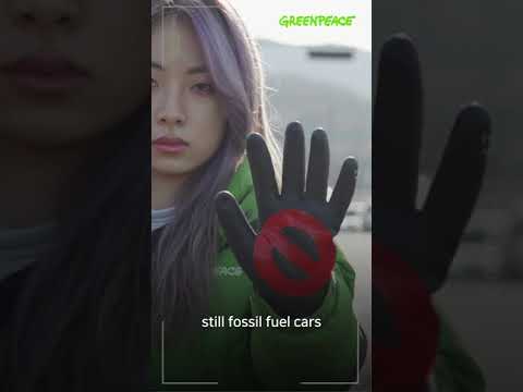 Greenpeace Korea activists were outside of the Hyundai HQ in Seoul