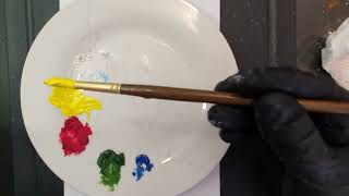 Учебное видео, как правильно набирать краску на кисть.