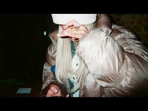 Skye Newman - Lonely Girl