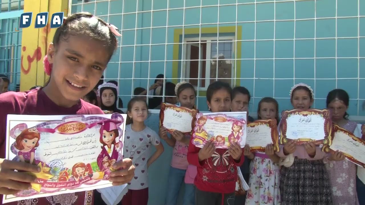 توزيع الجلاء المدرسي وتكريم المتفوقين في نهاية العام الدراسي بمدرسة أحمد سليم ملا في جرابلس