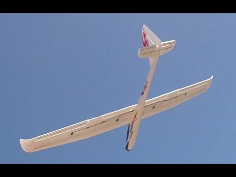 Phoenix Evolution Sloping in 25 kts Wind