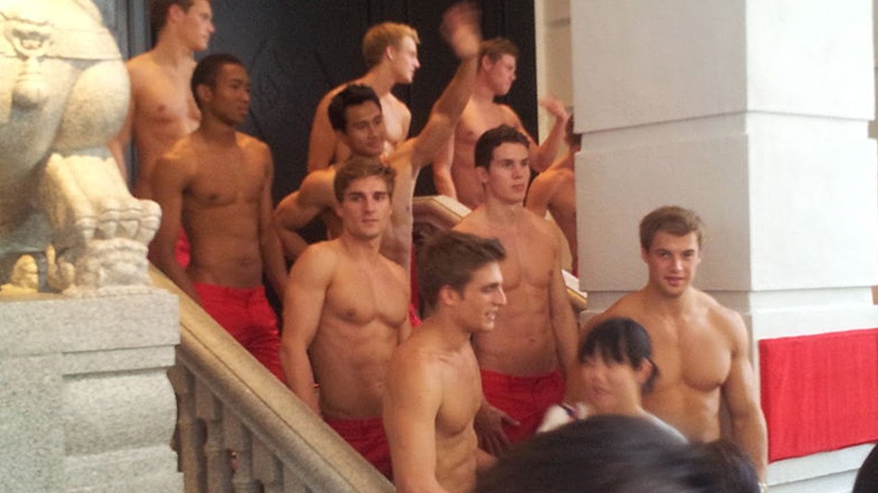 2 Financial Services Pros Just Got in a Heated Abercrombie Office Brawl