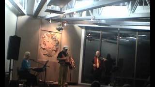 Davies-Brenchley-Davies sing The Daggle Taggle Gypsies