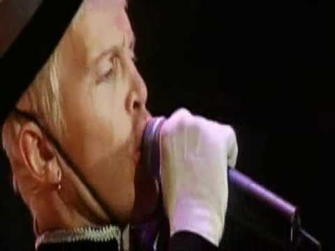 11 Bell boy - Live