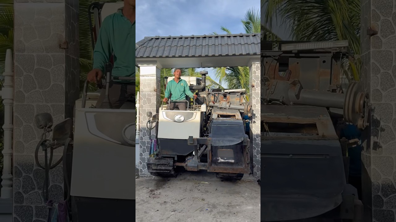 Máy Cắt Lúa Kubota DC 93