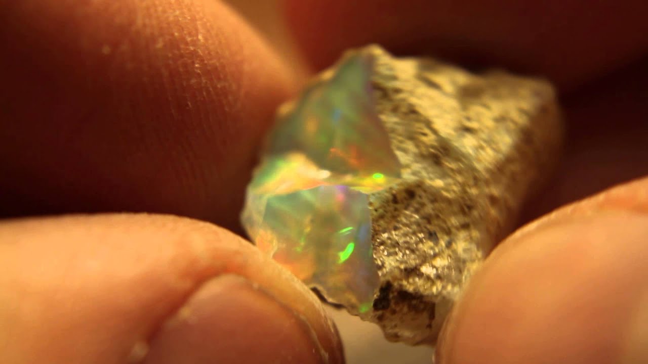 8.5ct Brilliant 5/5 Honey Comb Pattern Welo Ethiopia Opal Rough Specimen.