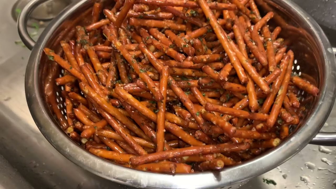 How to Make the World's Best Garlic Dill Pretzels | Great Snacks | You Have to Try These!