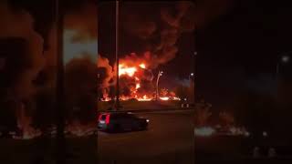 #عاجل الآن حريق هائل في شاحنة محملة بالوقود على طريق الحرمين الشريفين بوابة مكة المكرمة