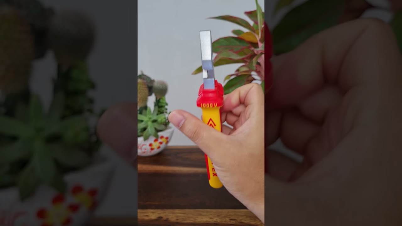 Kìm Đa Năng Knipex 02 06 180 Lưỡi Cắt 63 HRC Dài 180mm, Cách điện 1000 Volt |