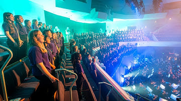 Power of the Cross ft. Laura Story, Oliver Rea, New Irish Choir and Orchestra