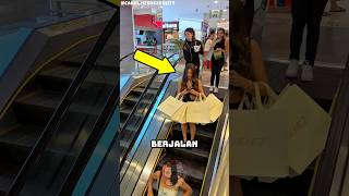 This Woman Has Successy Attracted The Attention Of Many People