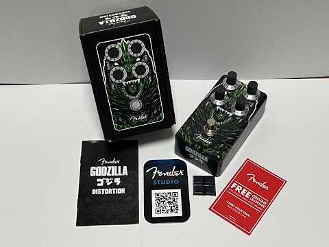 Fender GODZILLA DISTORTION 紹介動画！ - YouTube